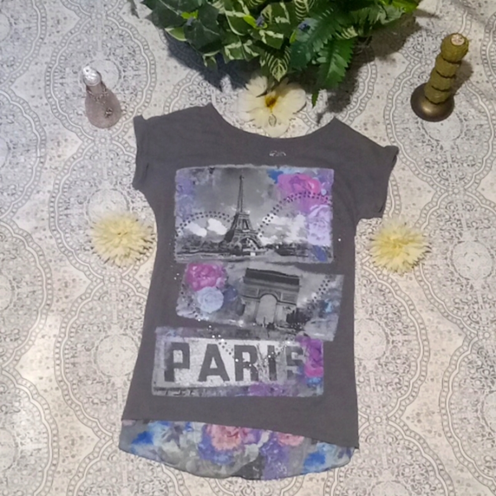 NWOT graphic short sleeve Justice shirt